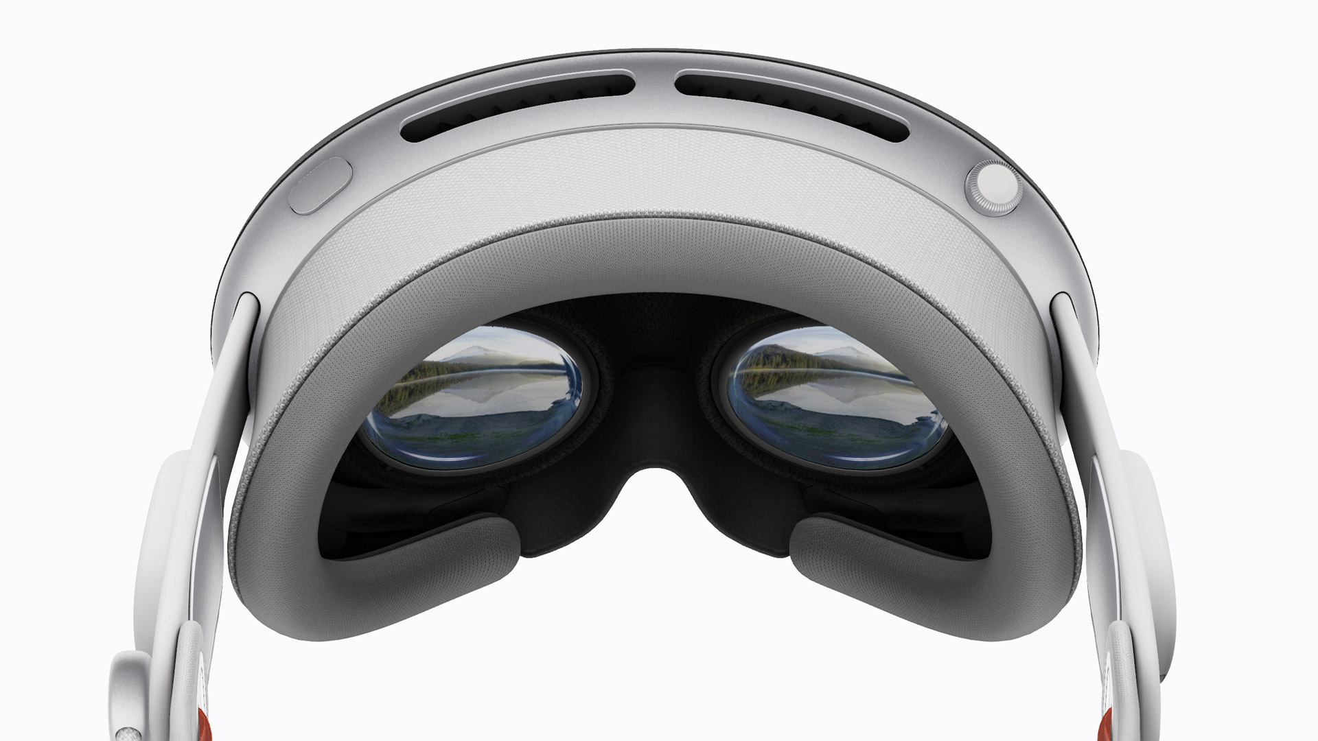 Apple's EyeSight Feature on Vision Pro Is Creepier Than It Needs